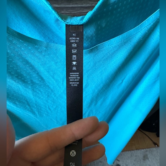 Lululemon Razor Back Tank - Picture 4 of 5